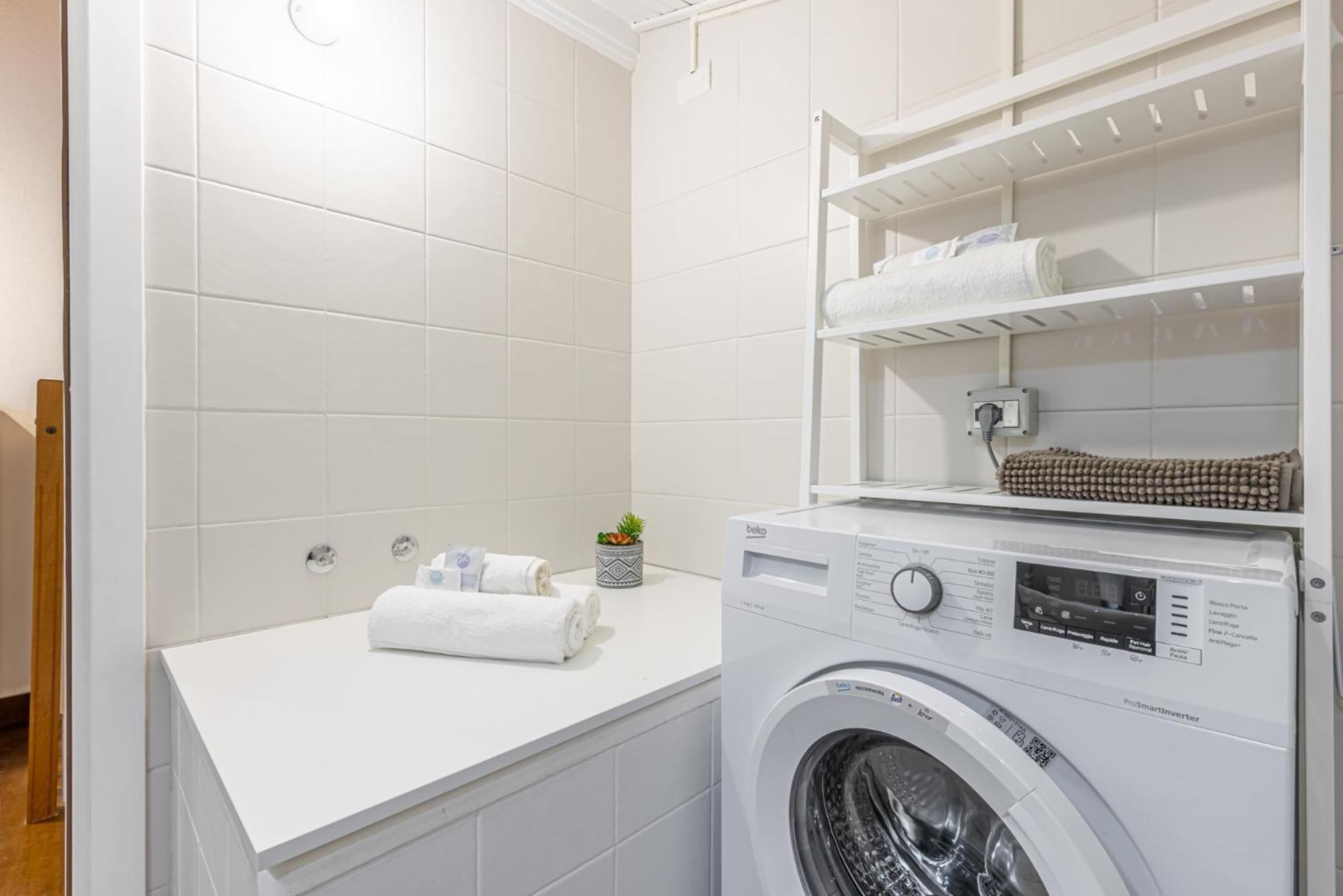 Gallarate Central Suite ภายนอก รูปภาพ