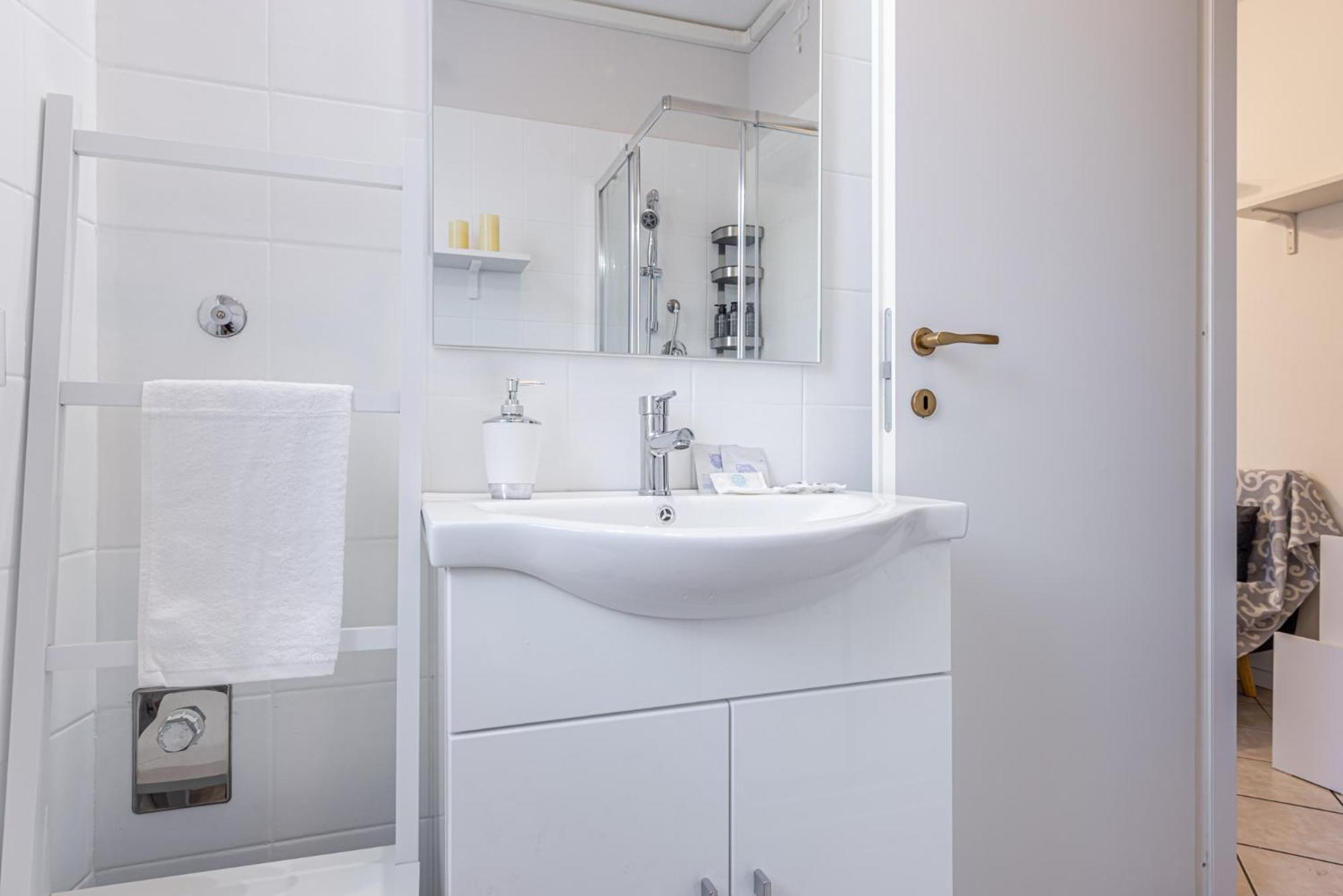 Gallarate Central Suite ภายนอก รูปภาพ